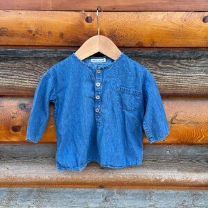 Petits Vilains chambray top size 18-24 months